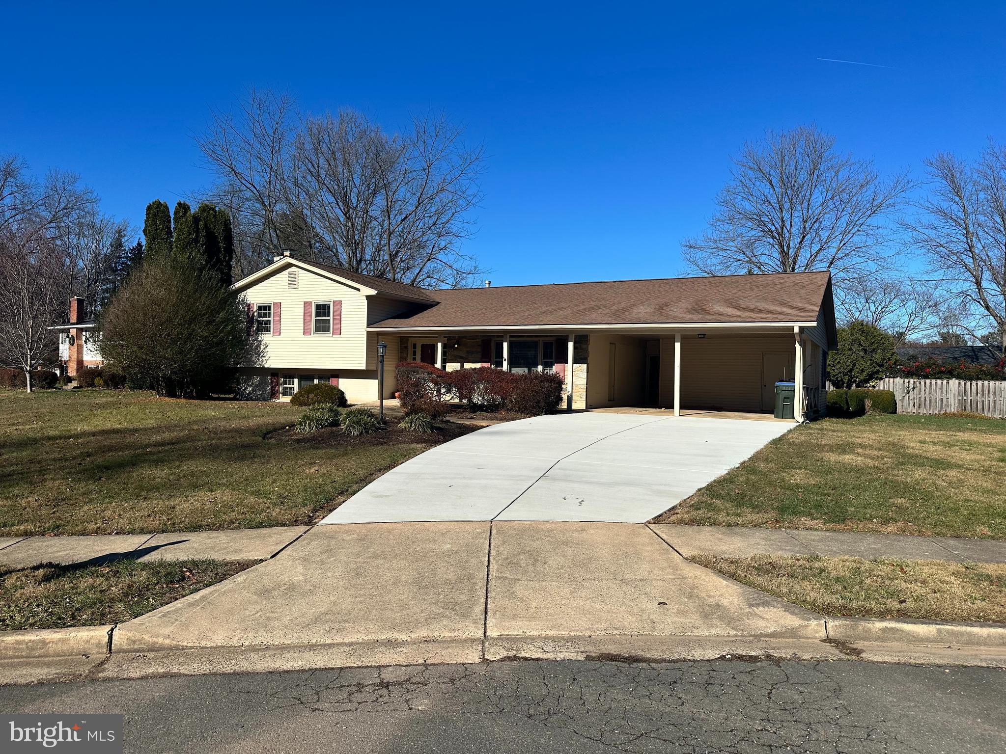 LAKEVALE ESTATES - Residential