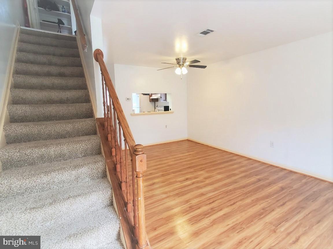 CLOVERLEAF - Residential Lease