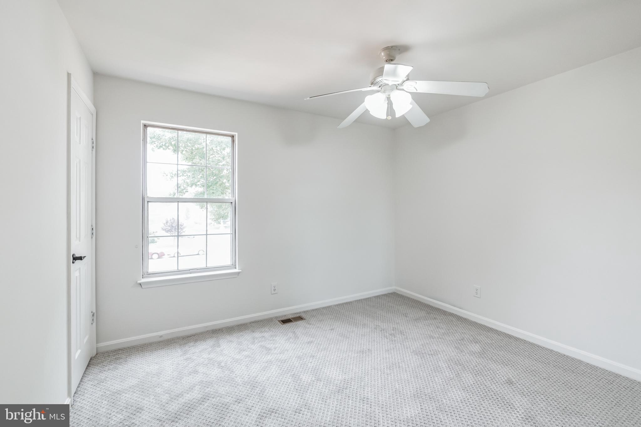 WELLINGTON/CLOVERHILL - Residential