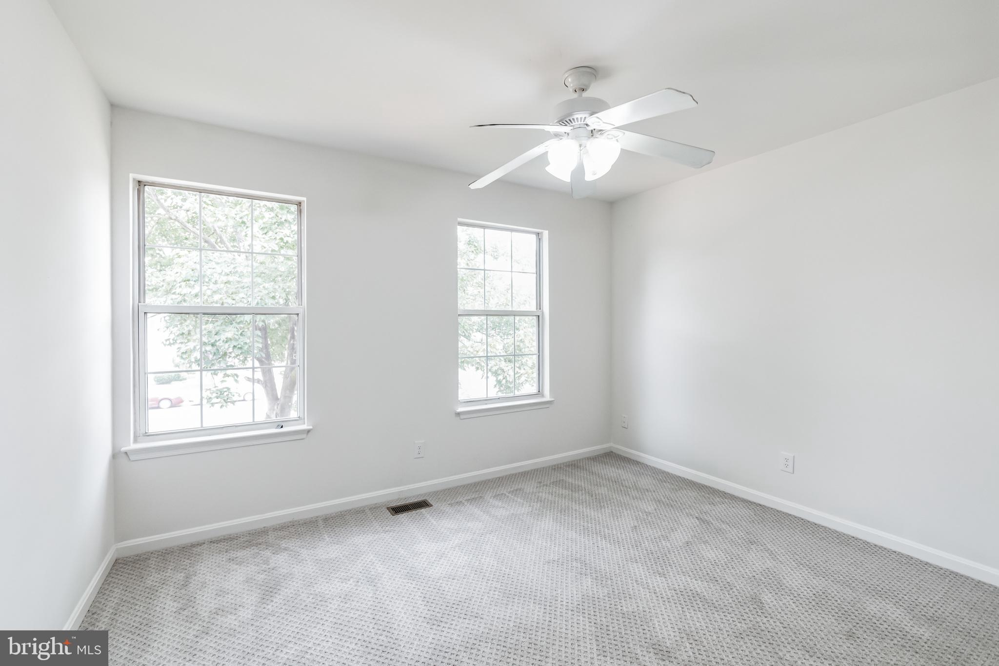 WELLINGTON/CLOVERHILL - Residential