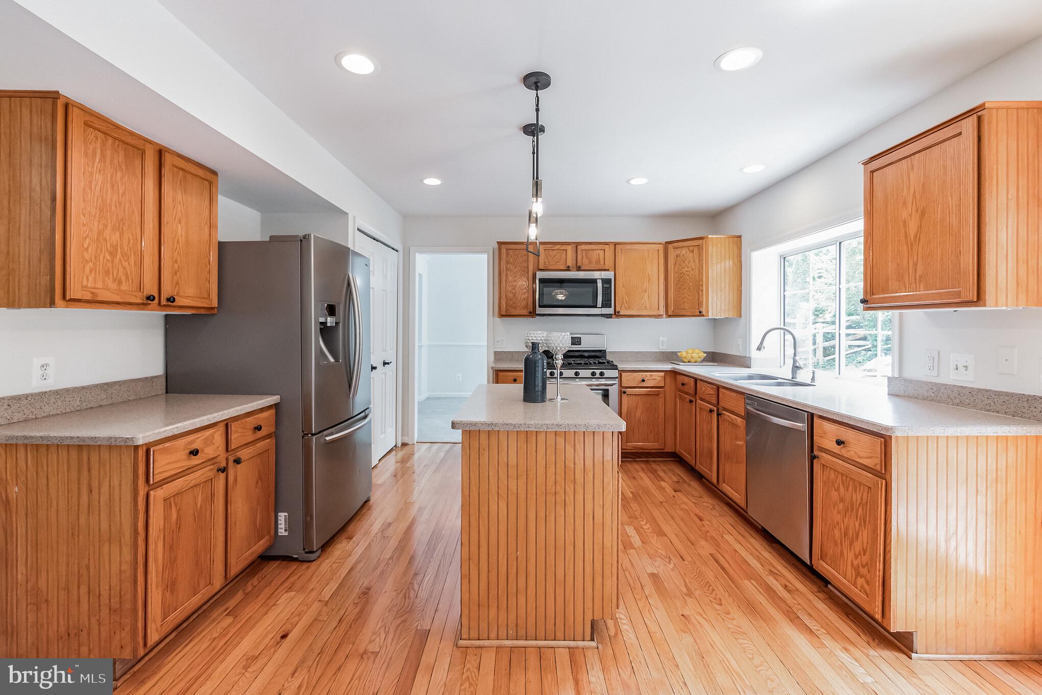 WELLINGTON/CLOVERHILL - Residential