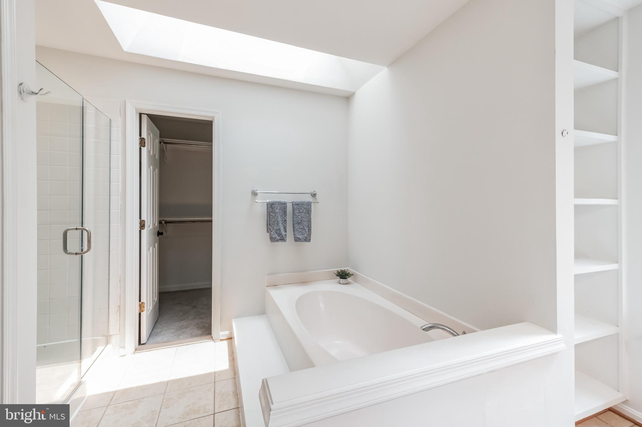 WELLINGTON/CLOVERHILL - Residential