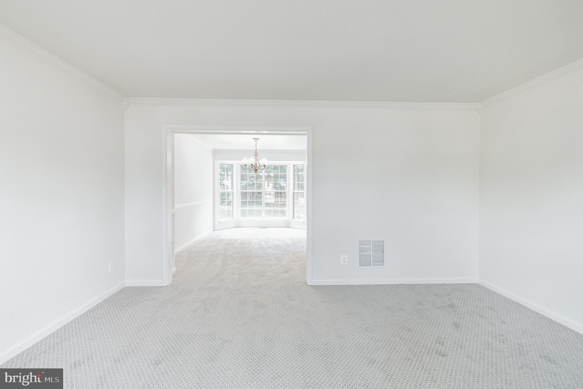 WELLINGTON/CLOVERHILL - Residential