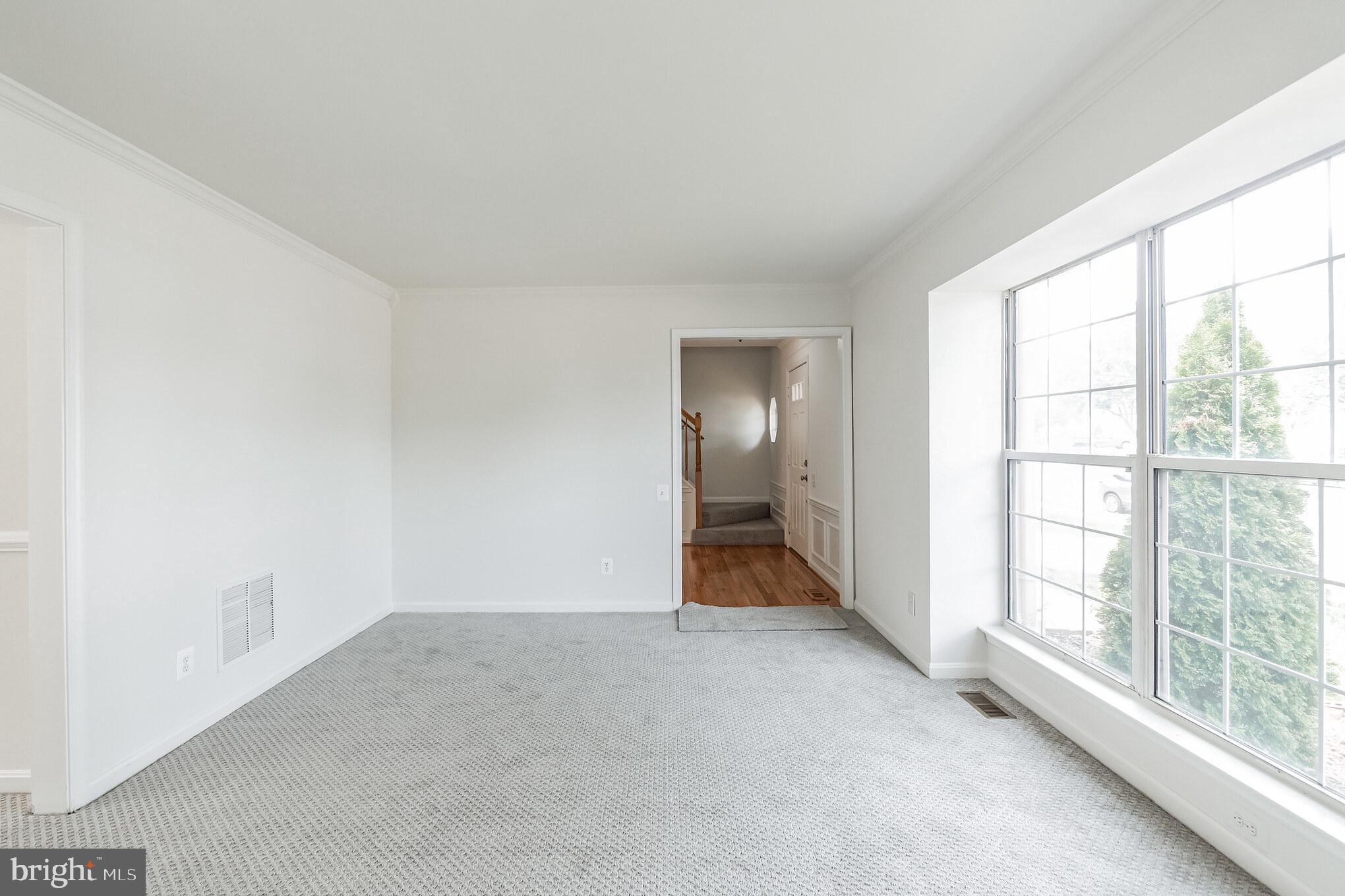 WELLINGTON/CLOVERHILL - Residential