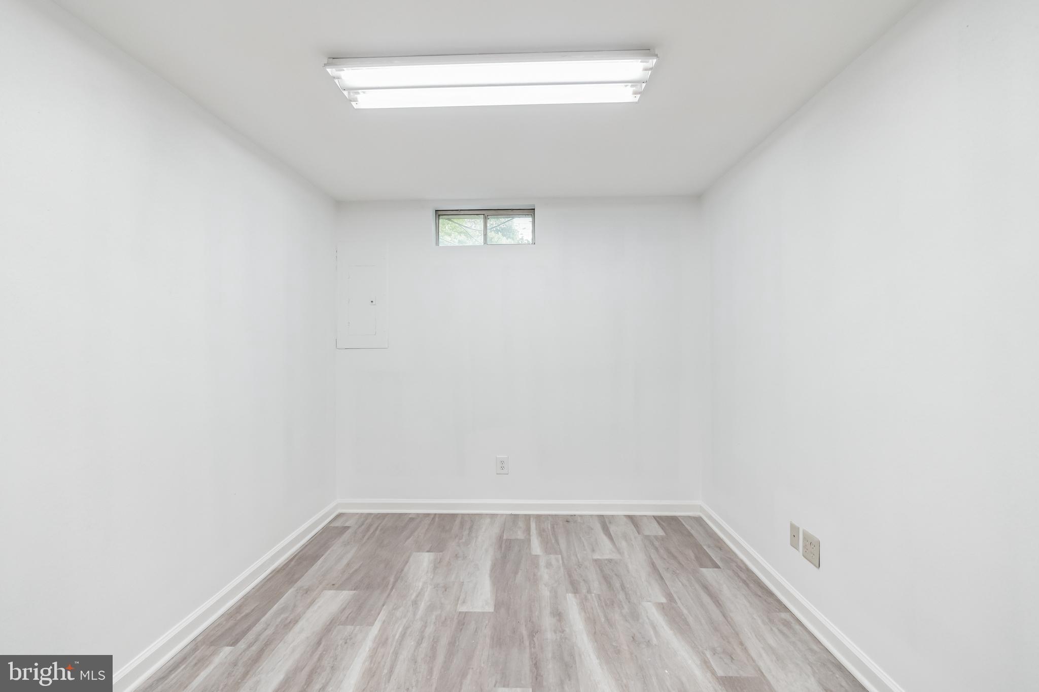 WELLINGTON/CLOVERHILL - Residential