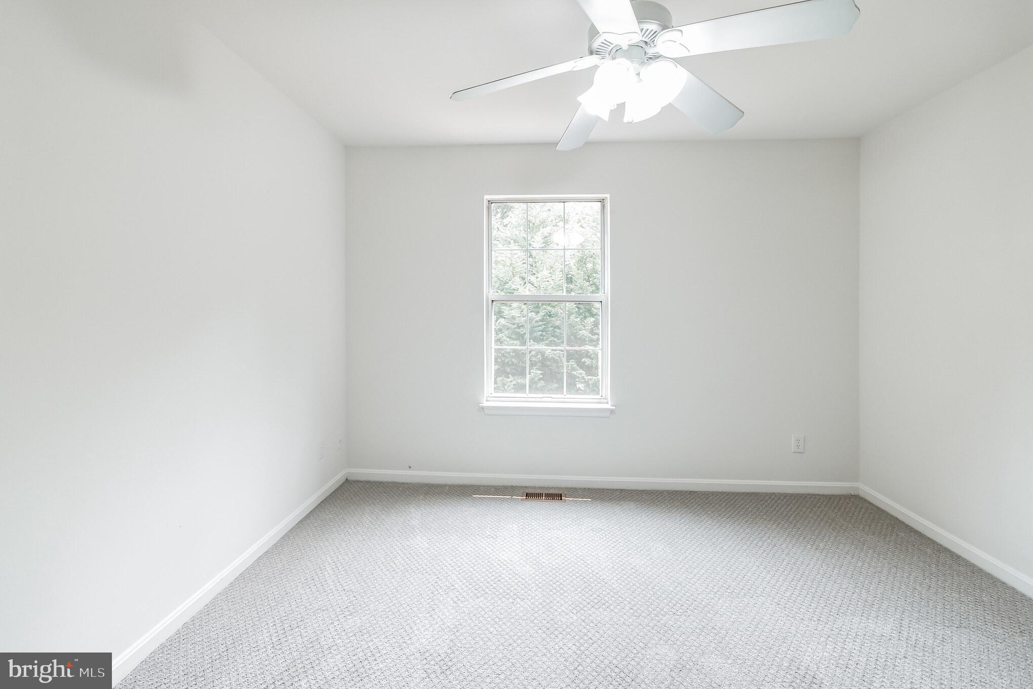 WELLINGTON/CLOVERHILL - Residential