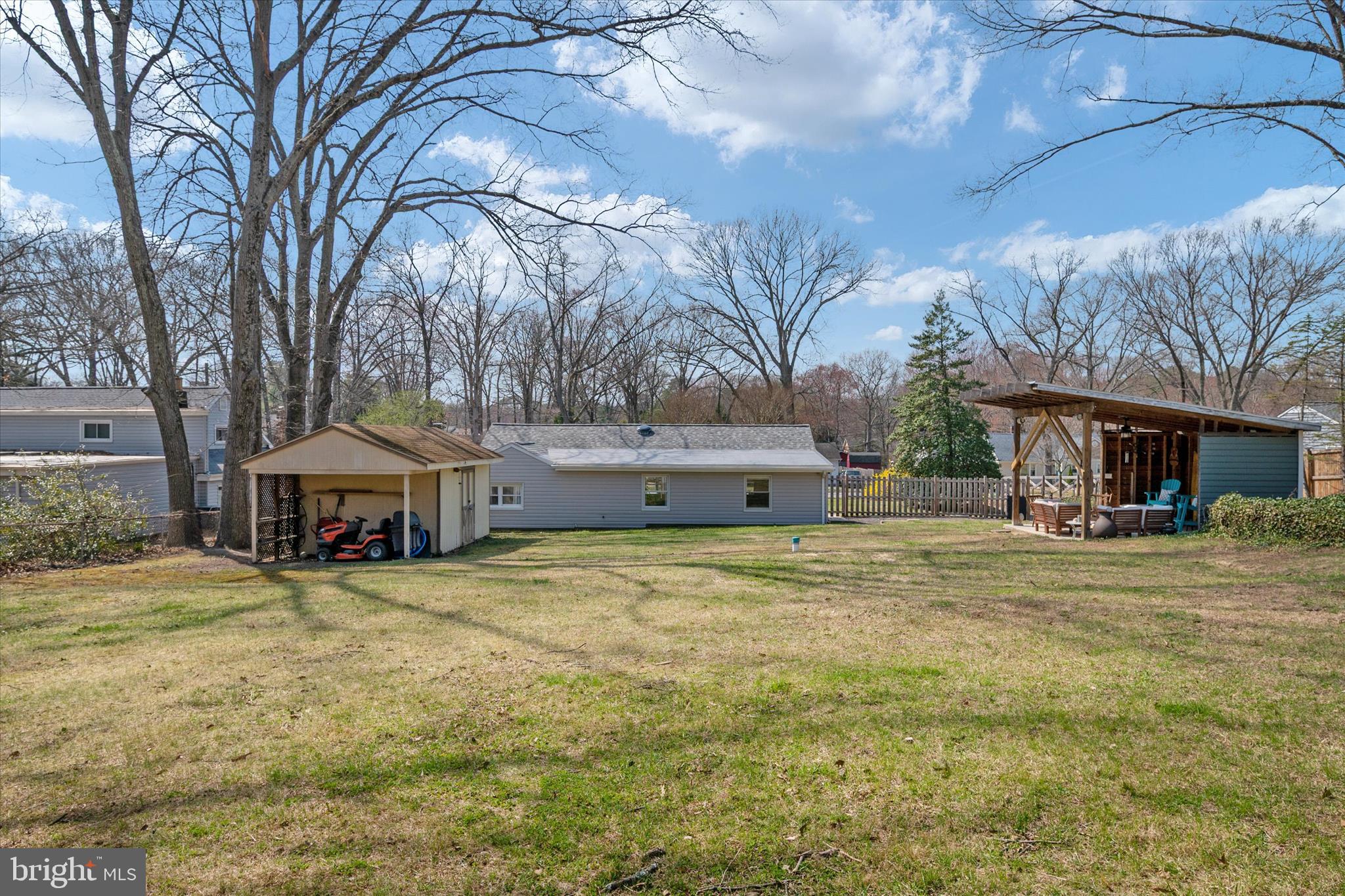 ELVATON ACRES - Residential