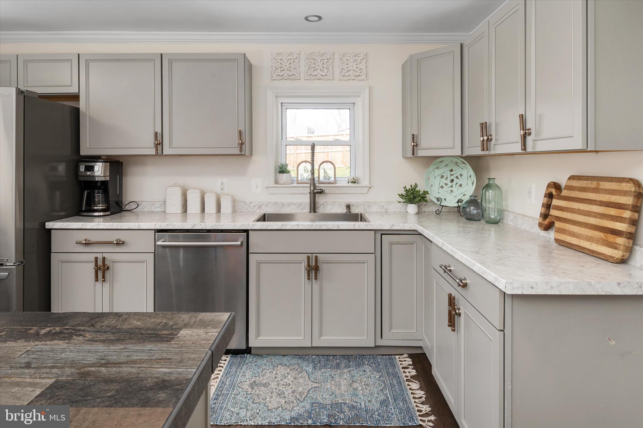 ELVATON ACRES - Residential