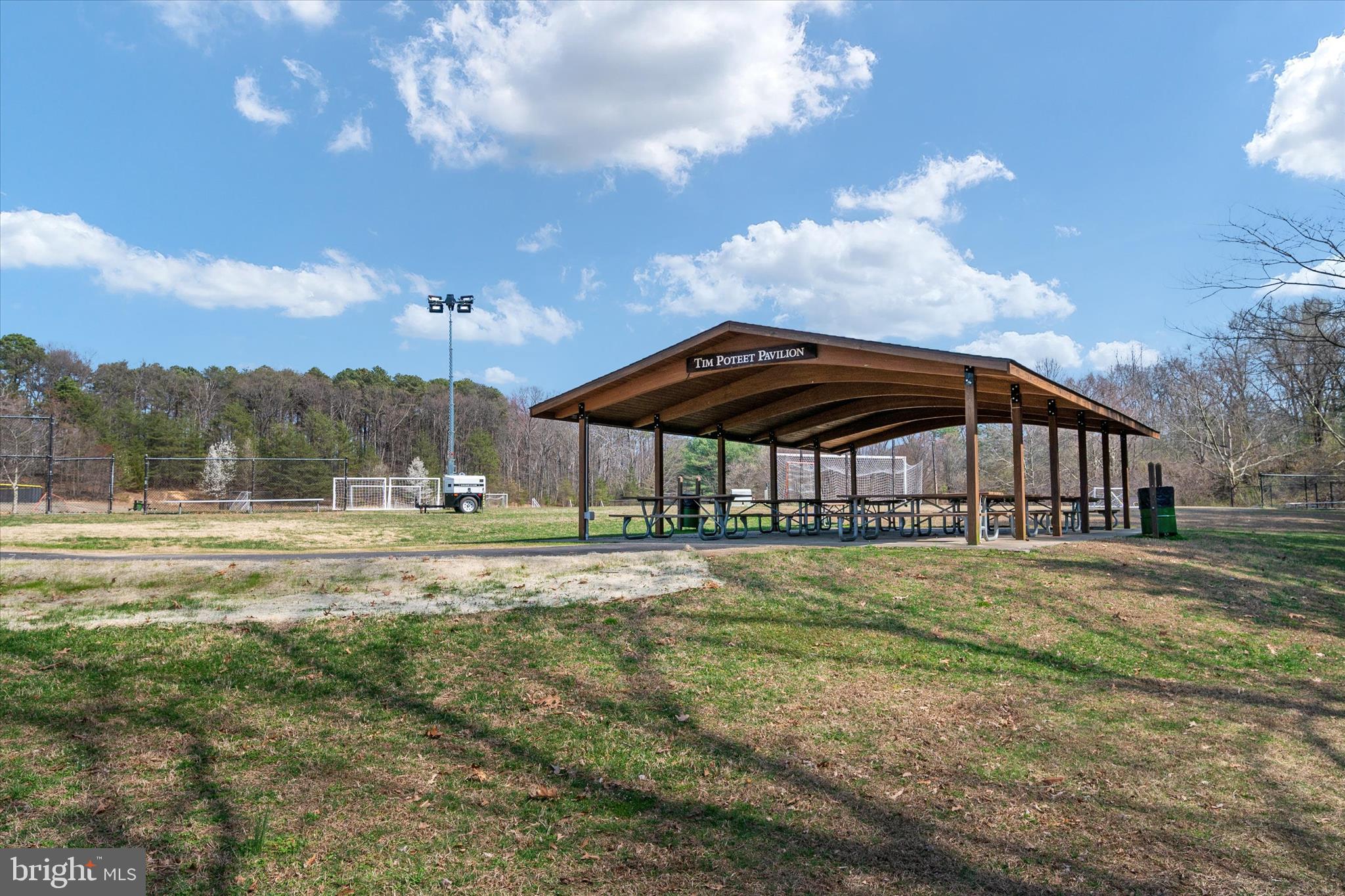 ELVATON ACRES - Residential