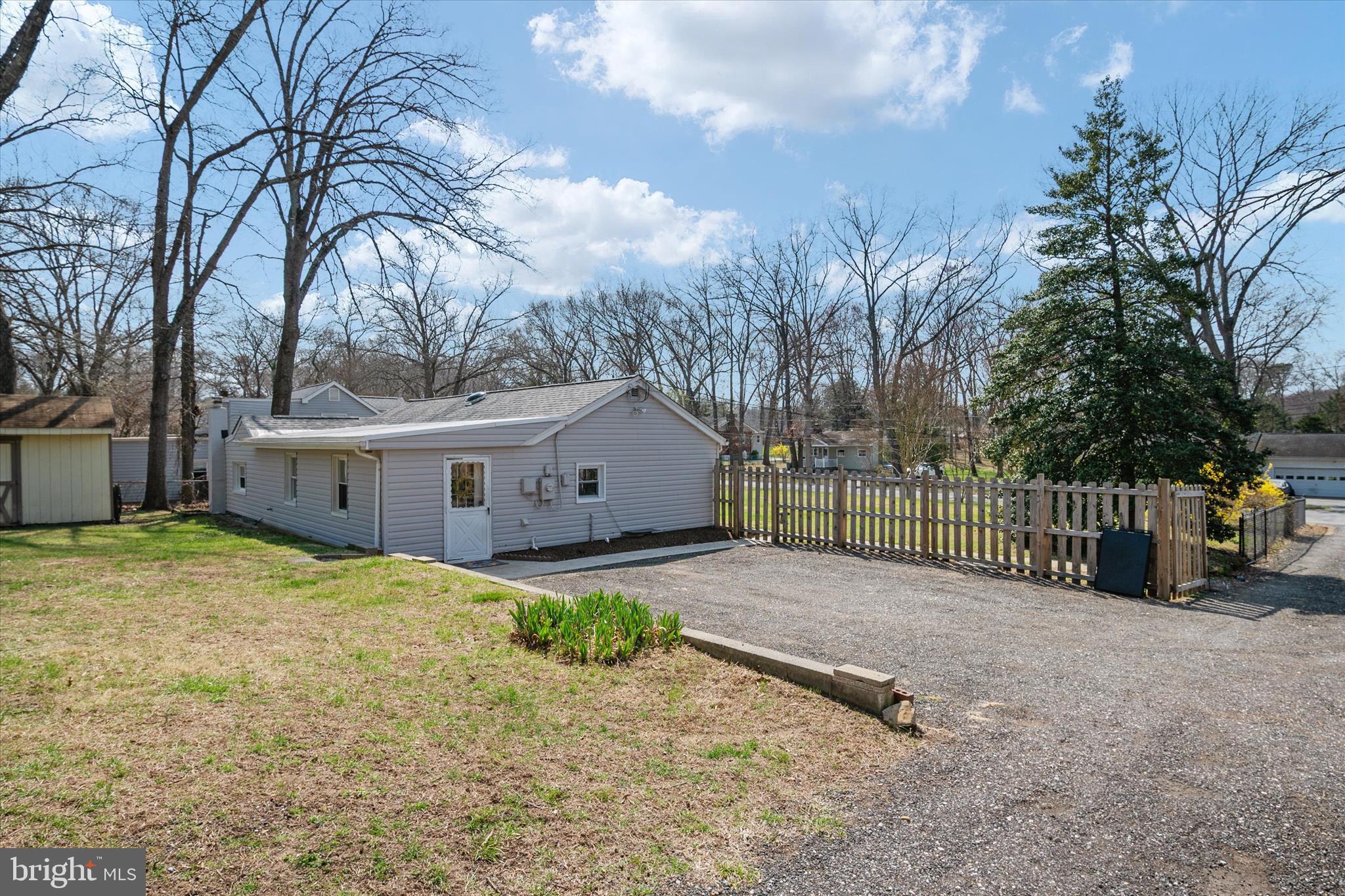 ELVATON ACRES - Residential