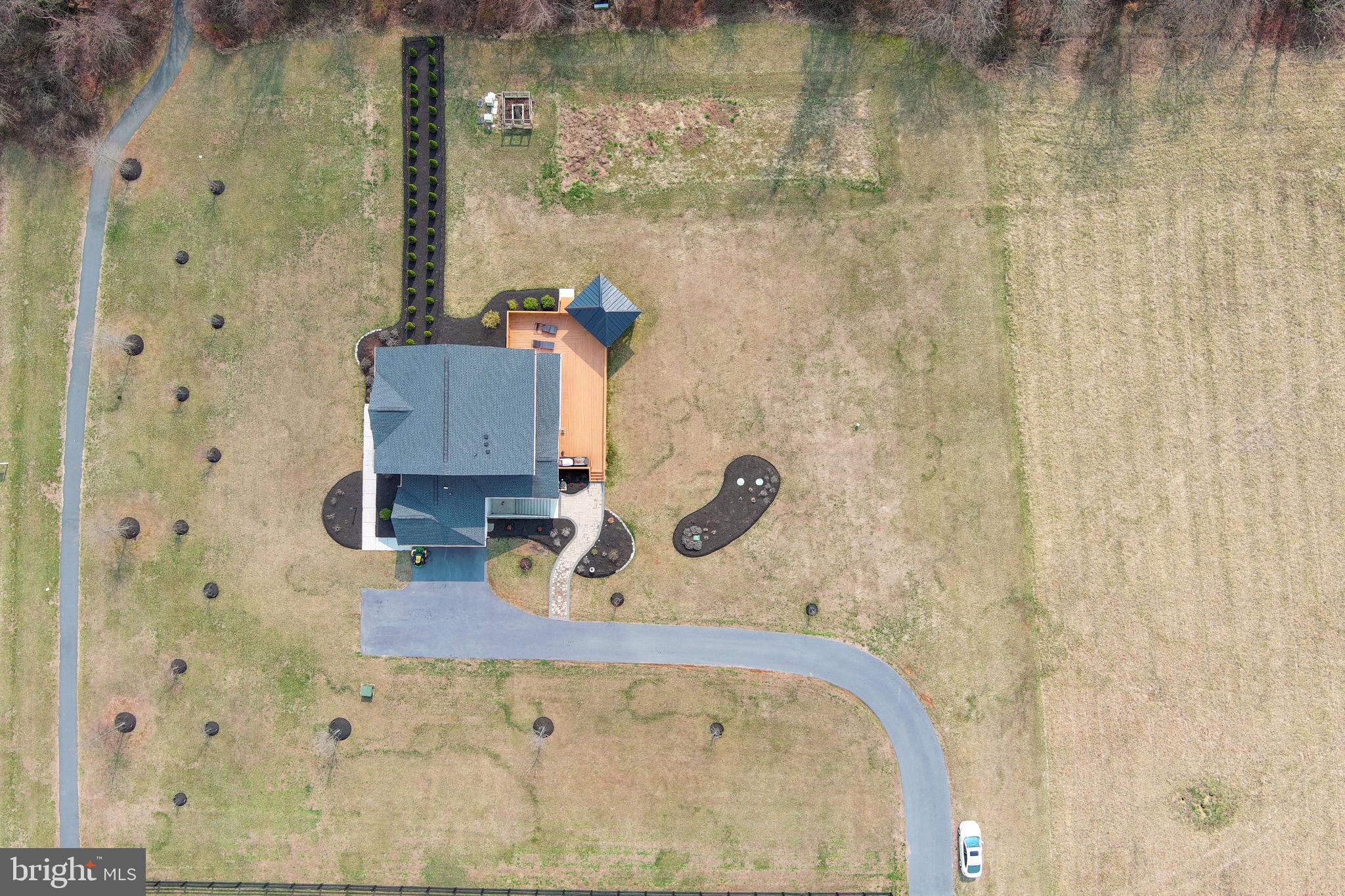 JAMES FARM ESTATES - Residential