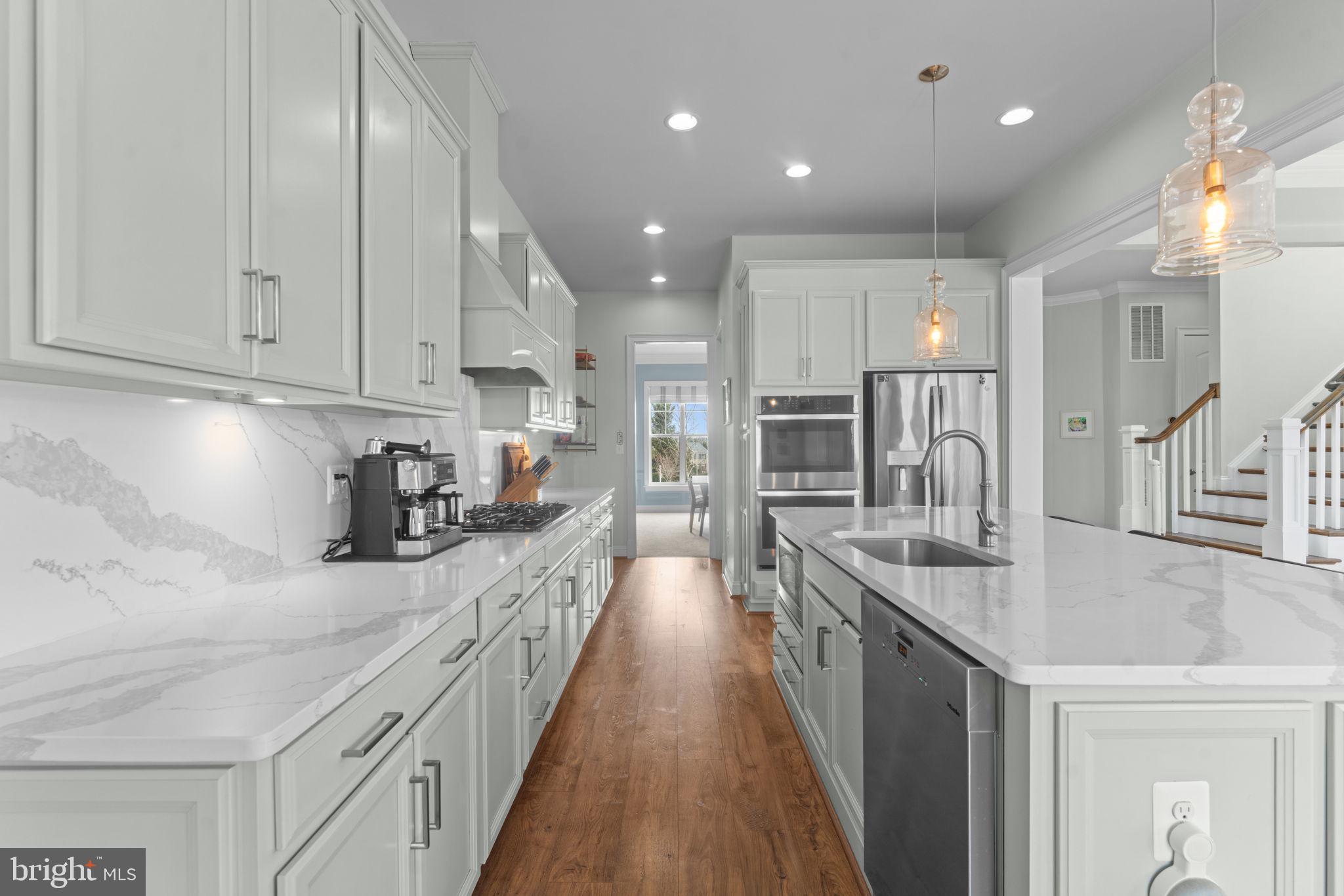 JAMES FARM ESTATES - Residential