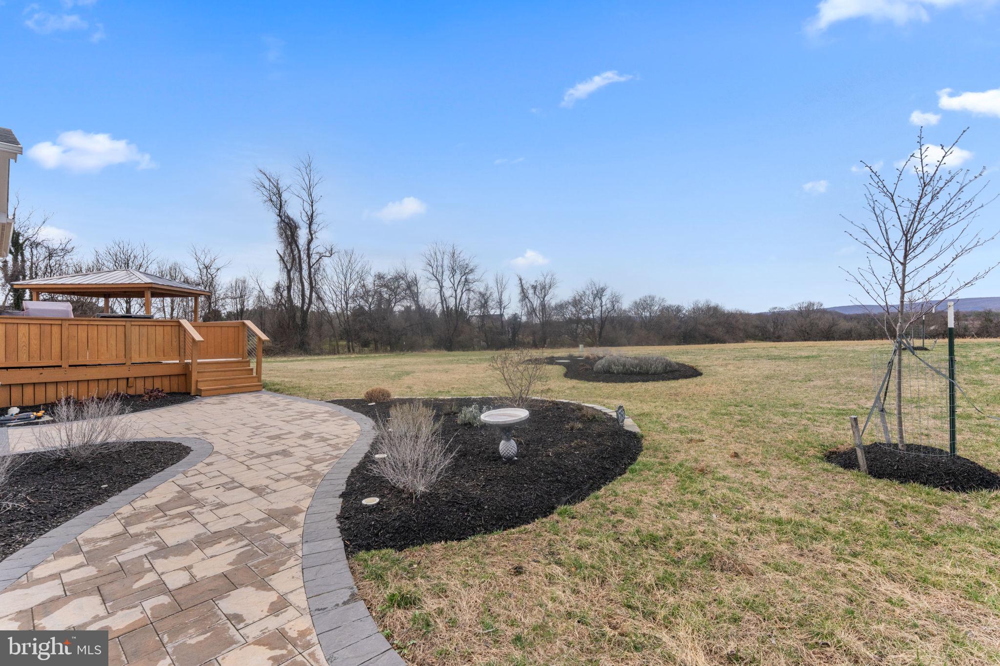 JAMES FARM ESTATES - Residential