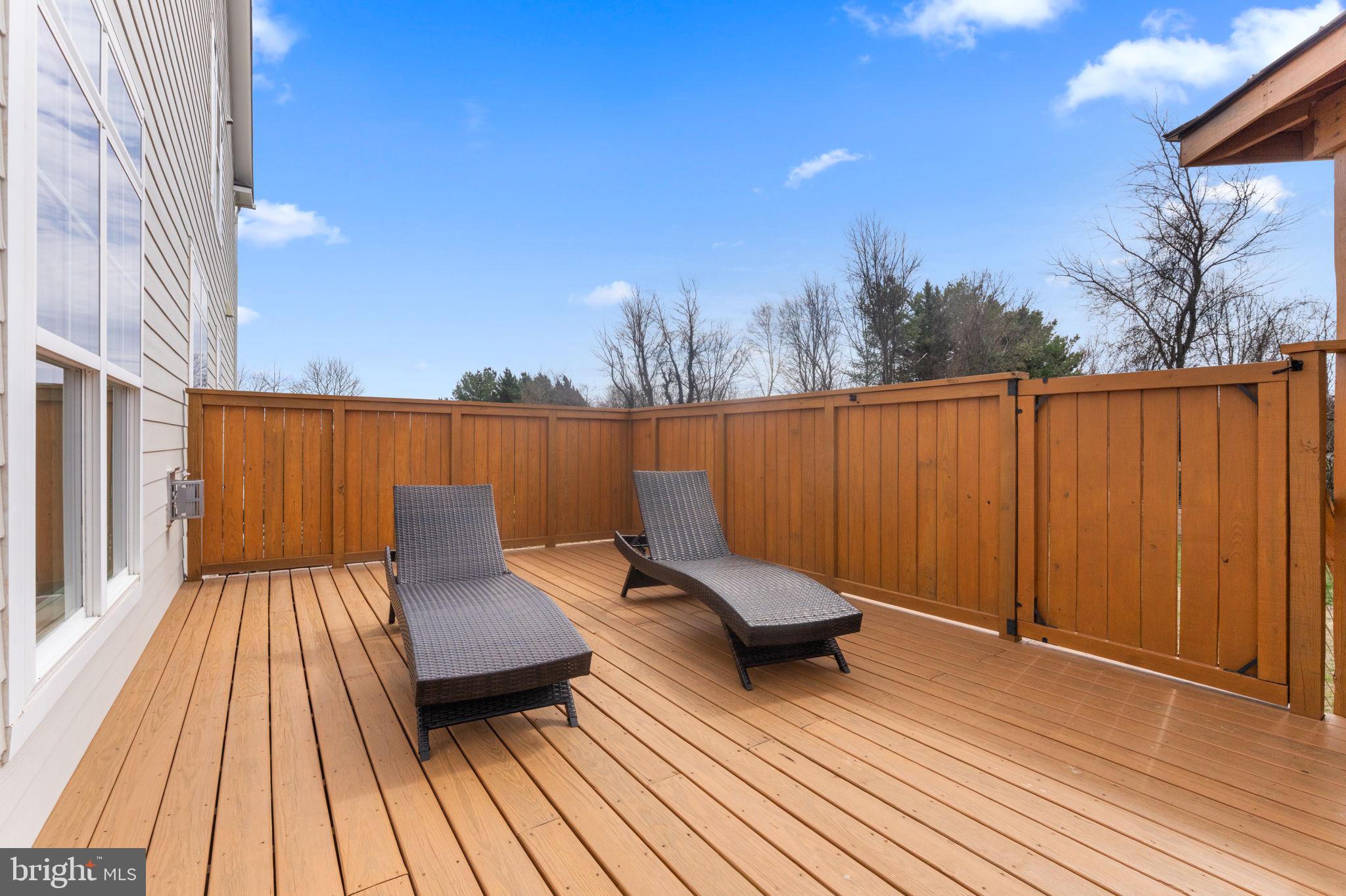 JAMES FARM ESTATES - Residential