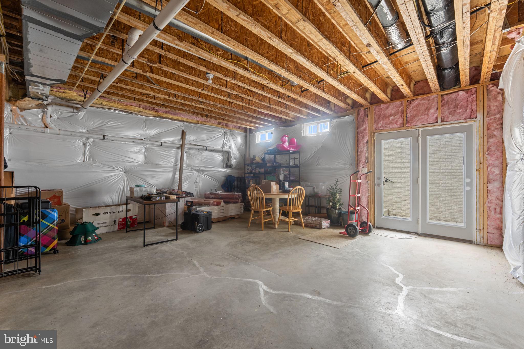 JAMES FARM ESTATES - Residential