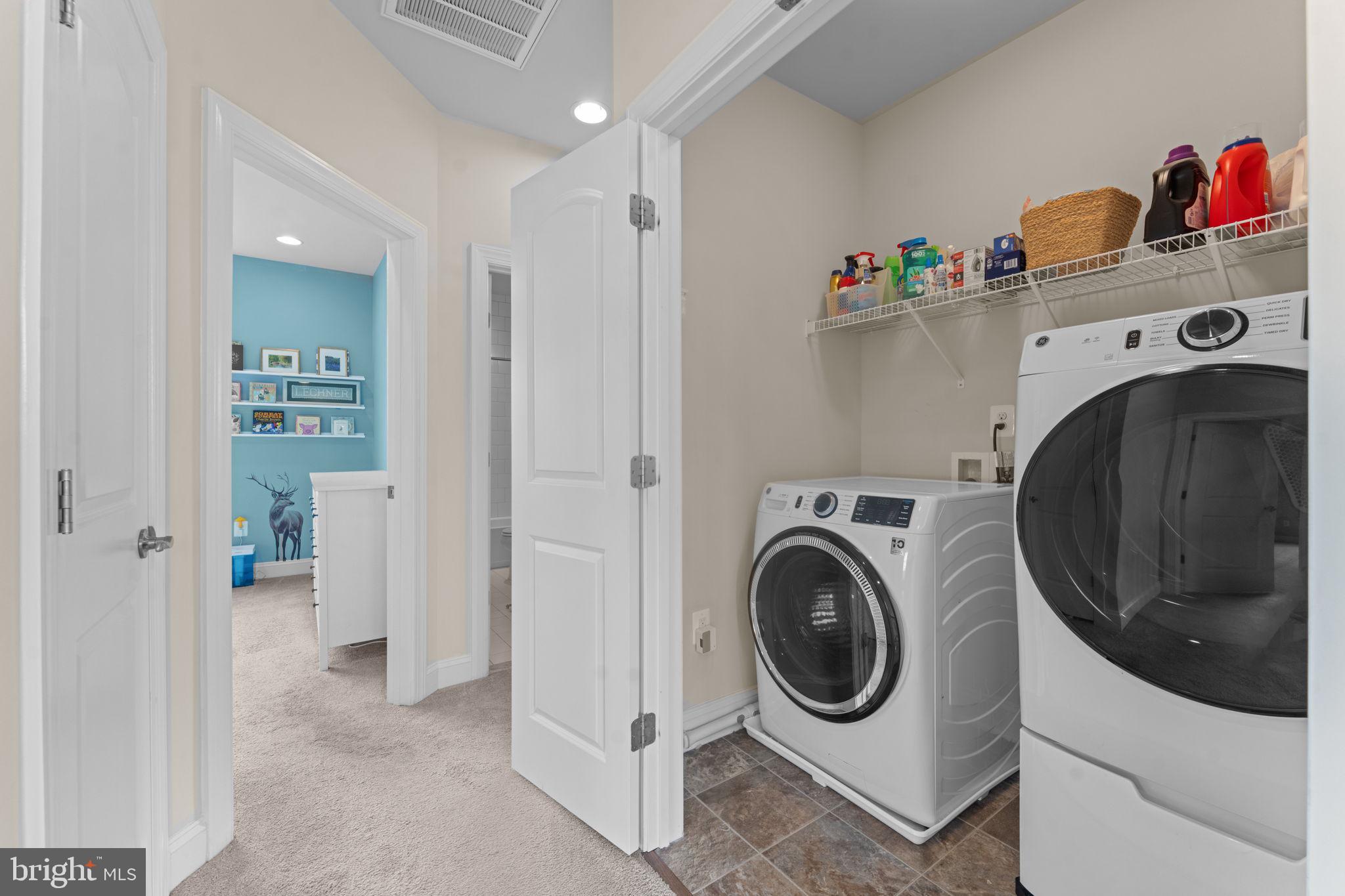 JAMES FARM ESTATES - Residential