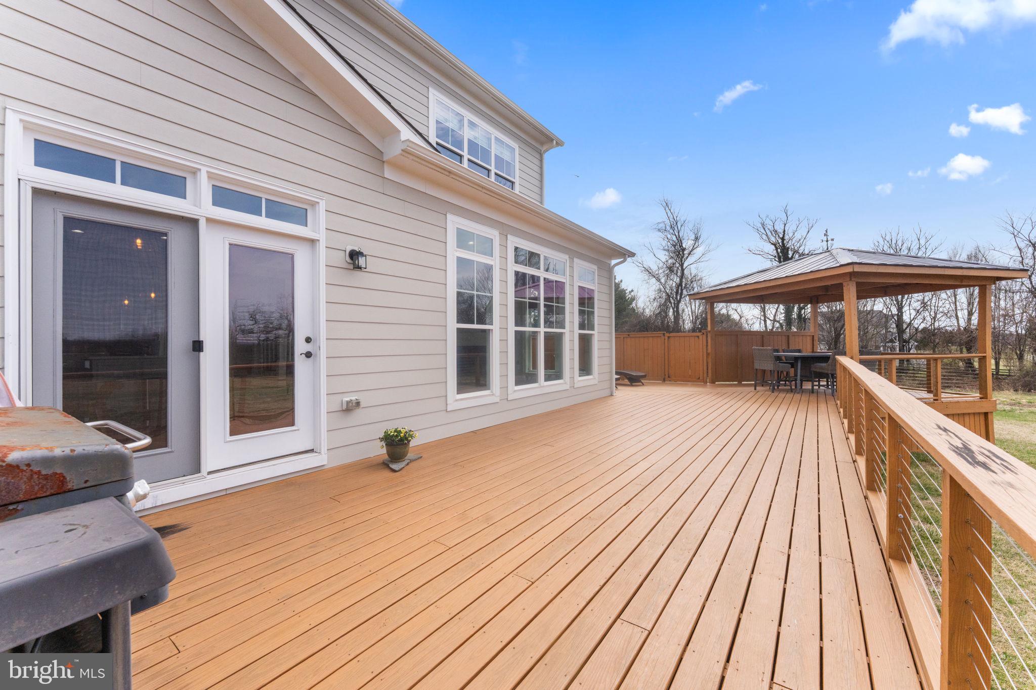 JAMES FARM ESTATES - Residential