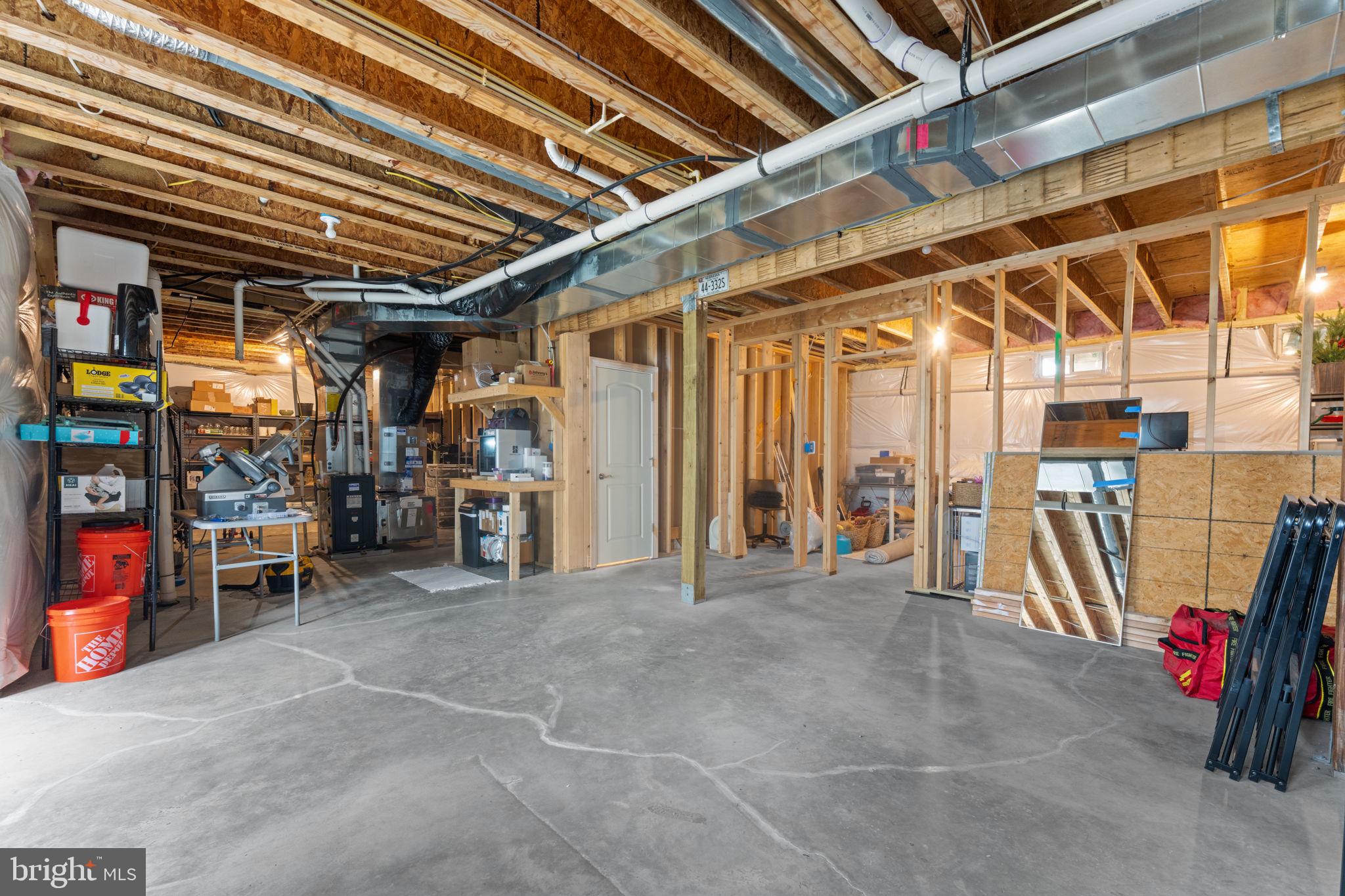 JAMES FARM ESTATES - Residential