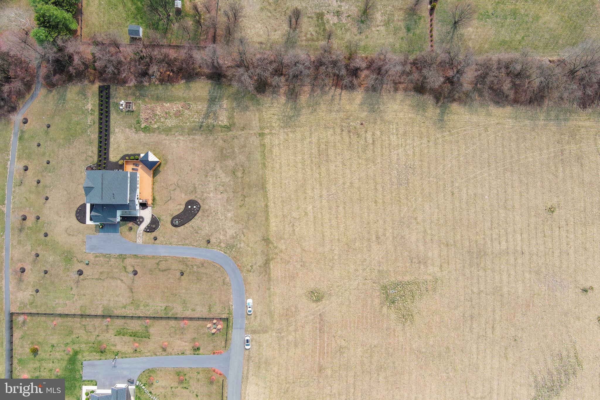 JAMES FARM ESTATES - Residential