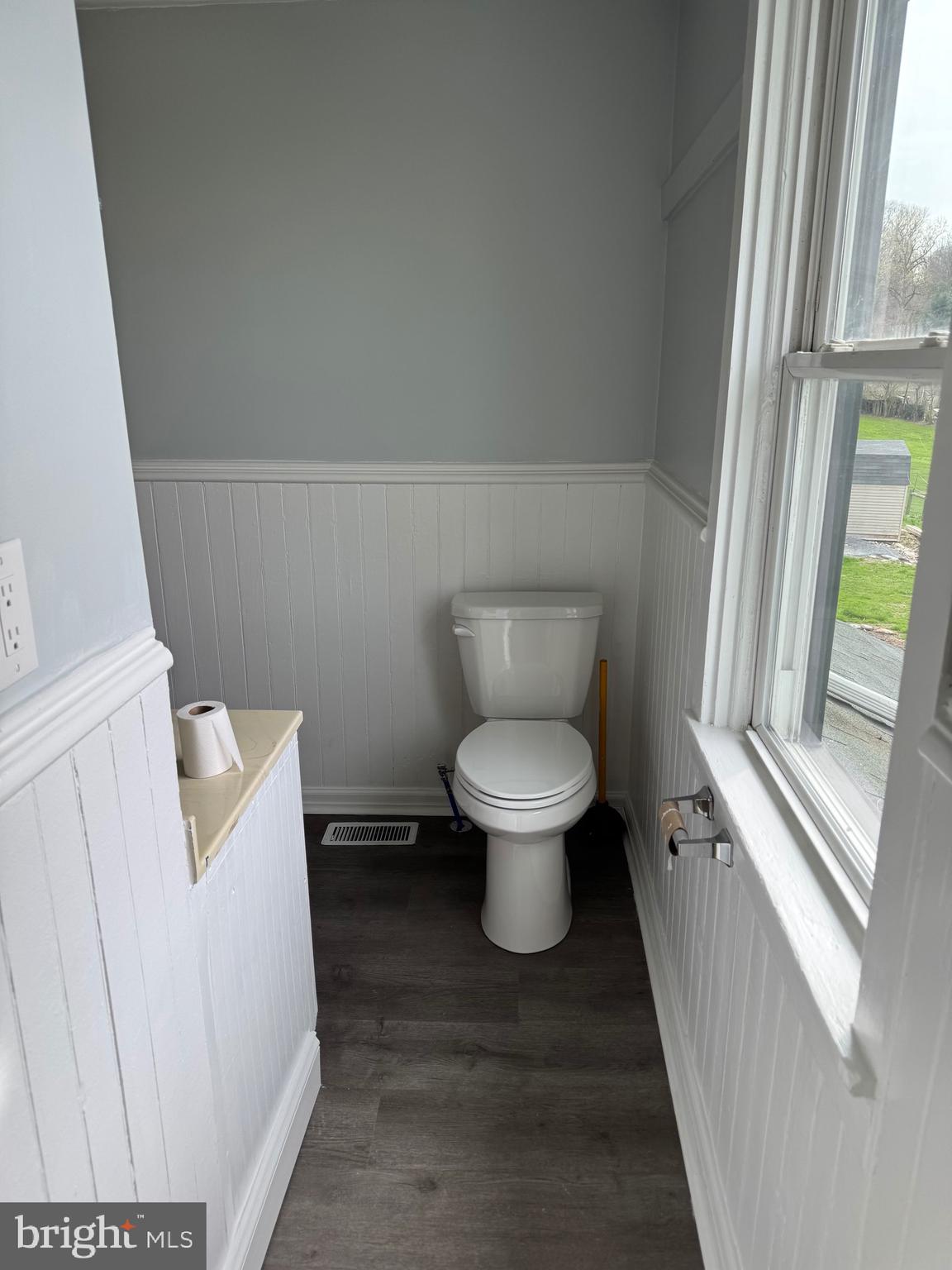 NEW PROVIDENCE - Residential Lease