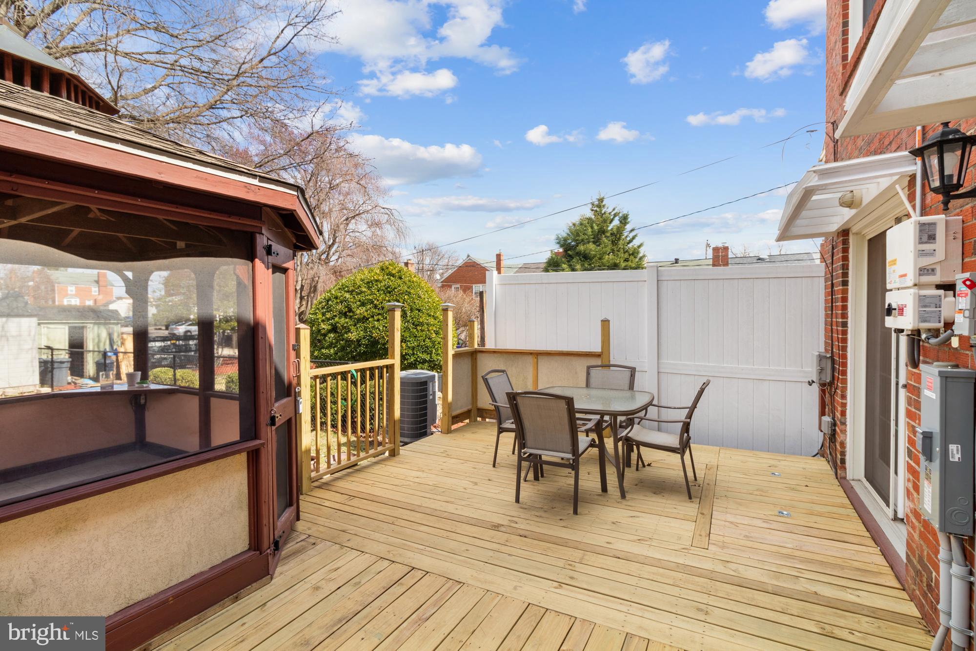 LOCH RAVEN MANOR - Residential