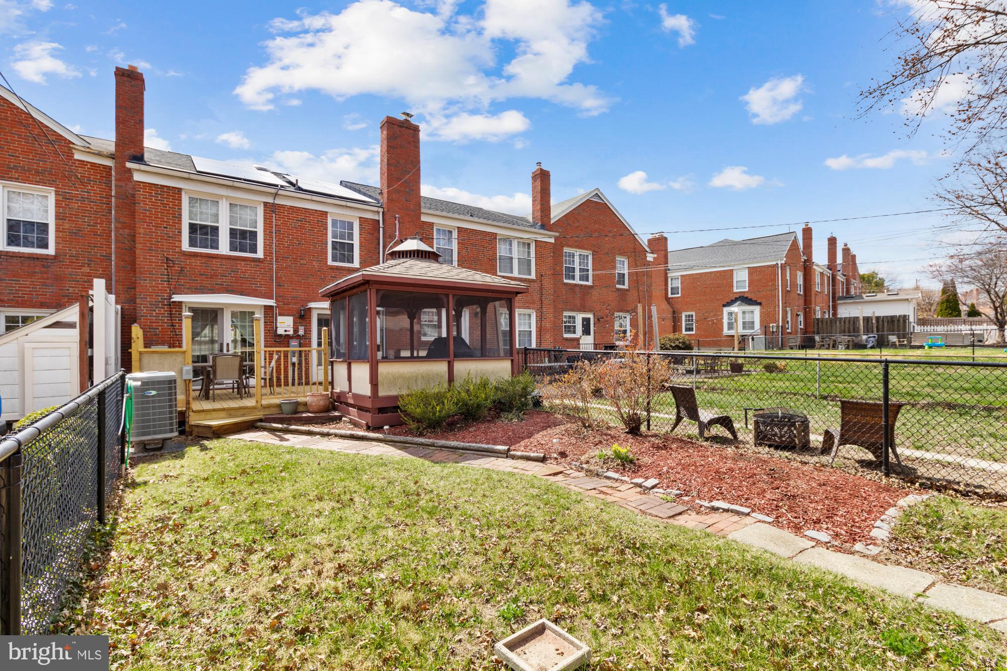 LOCH RAVEN MANOR - Residential