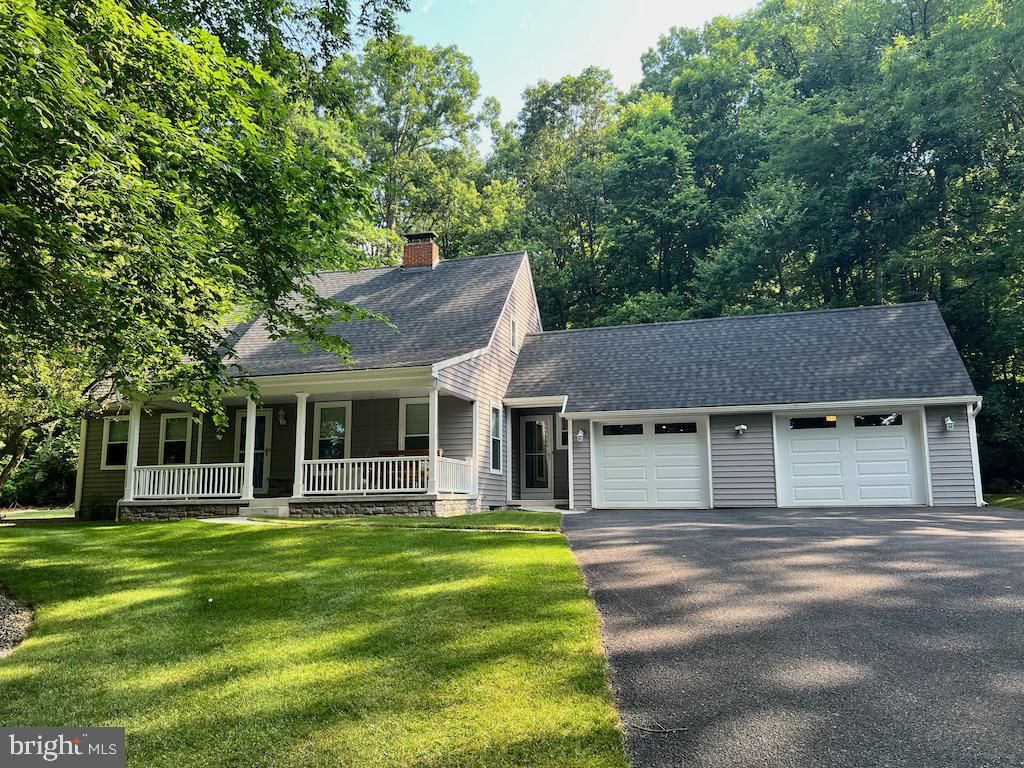 Photo of 241 Furnace Hill Road, Elizabethtown, PA 17022 (MLS # PALA2055472)
