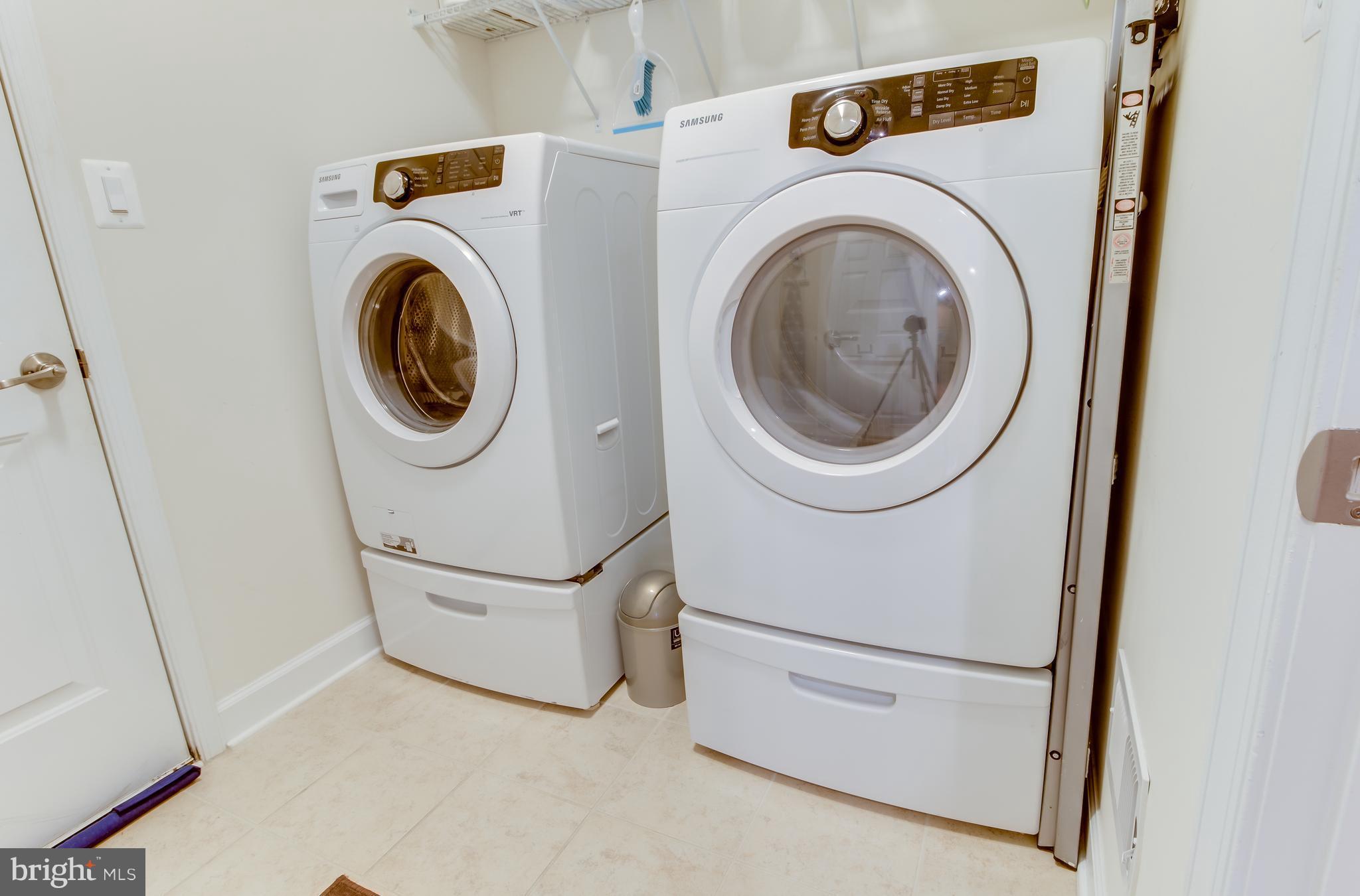 VIRGINIA HERITAGE AT LEE'S PARK - Residential