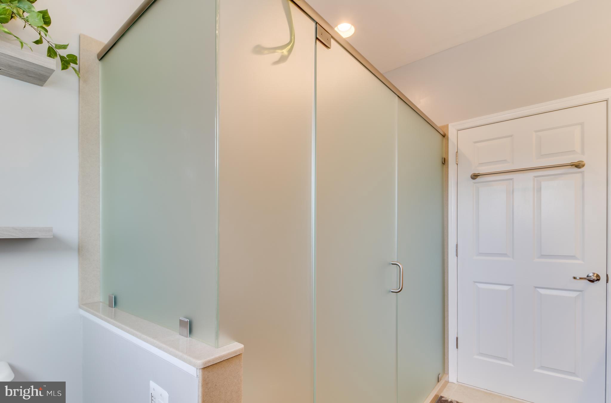 VIRGINIA HERITAGE AT LEE'S PARK - Residential