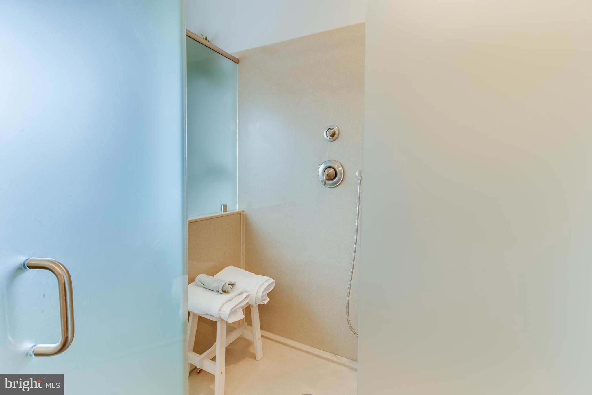 VIRGINIA HERITAGE AT LEE'S PARK - Residential