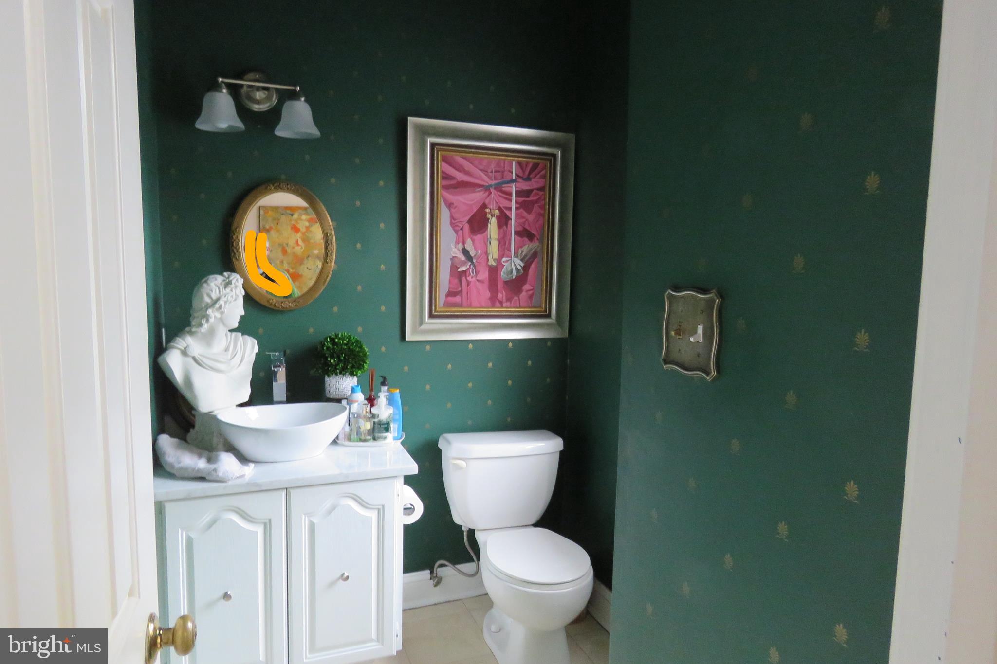 OLD TOWN ALEXANDRIA - Residential Lease