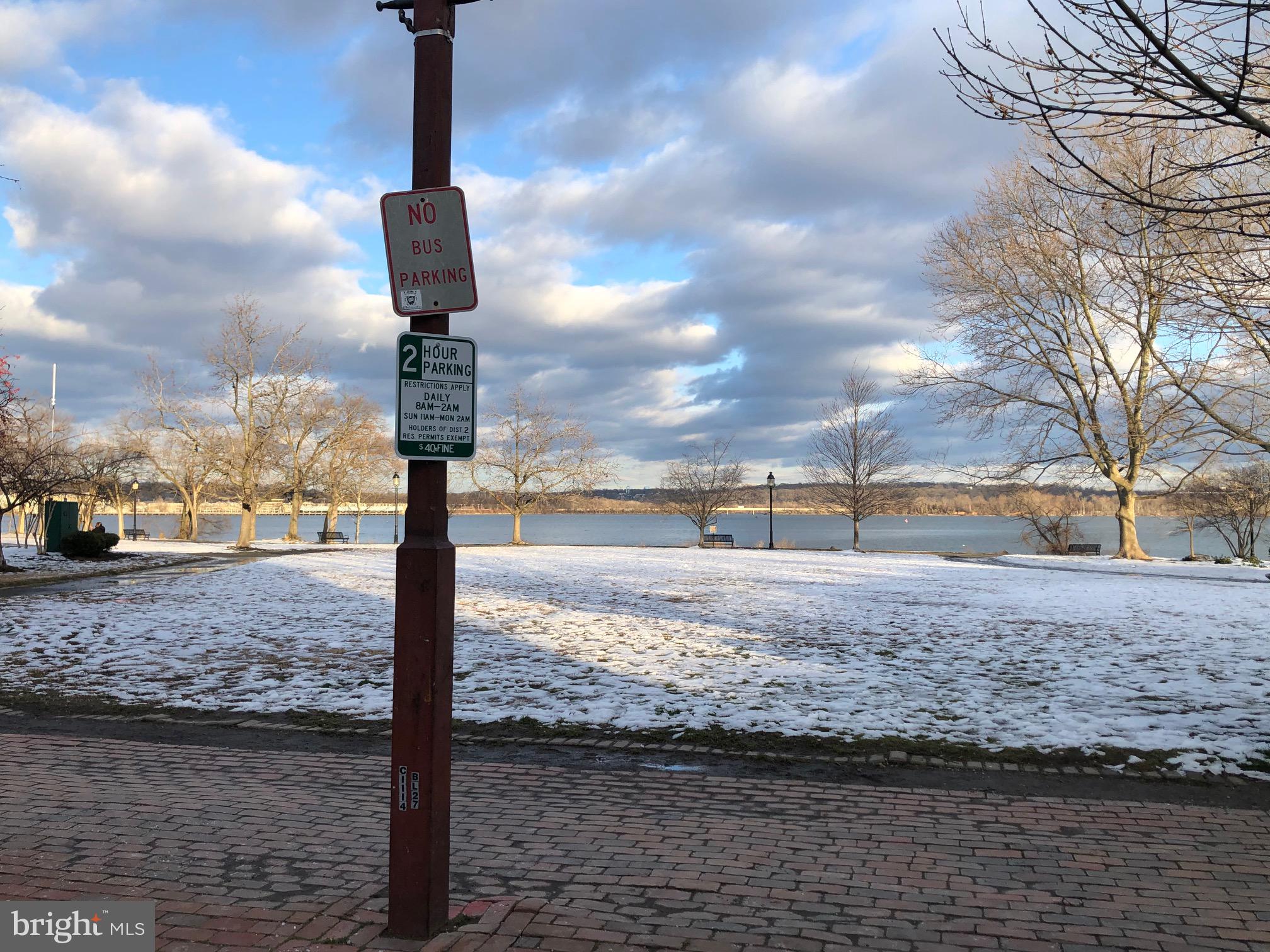 OLD TOWN ALEXANDRIA - Residential Lease