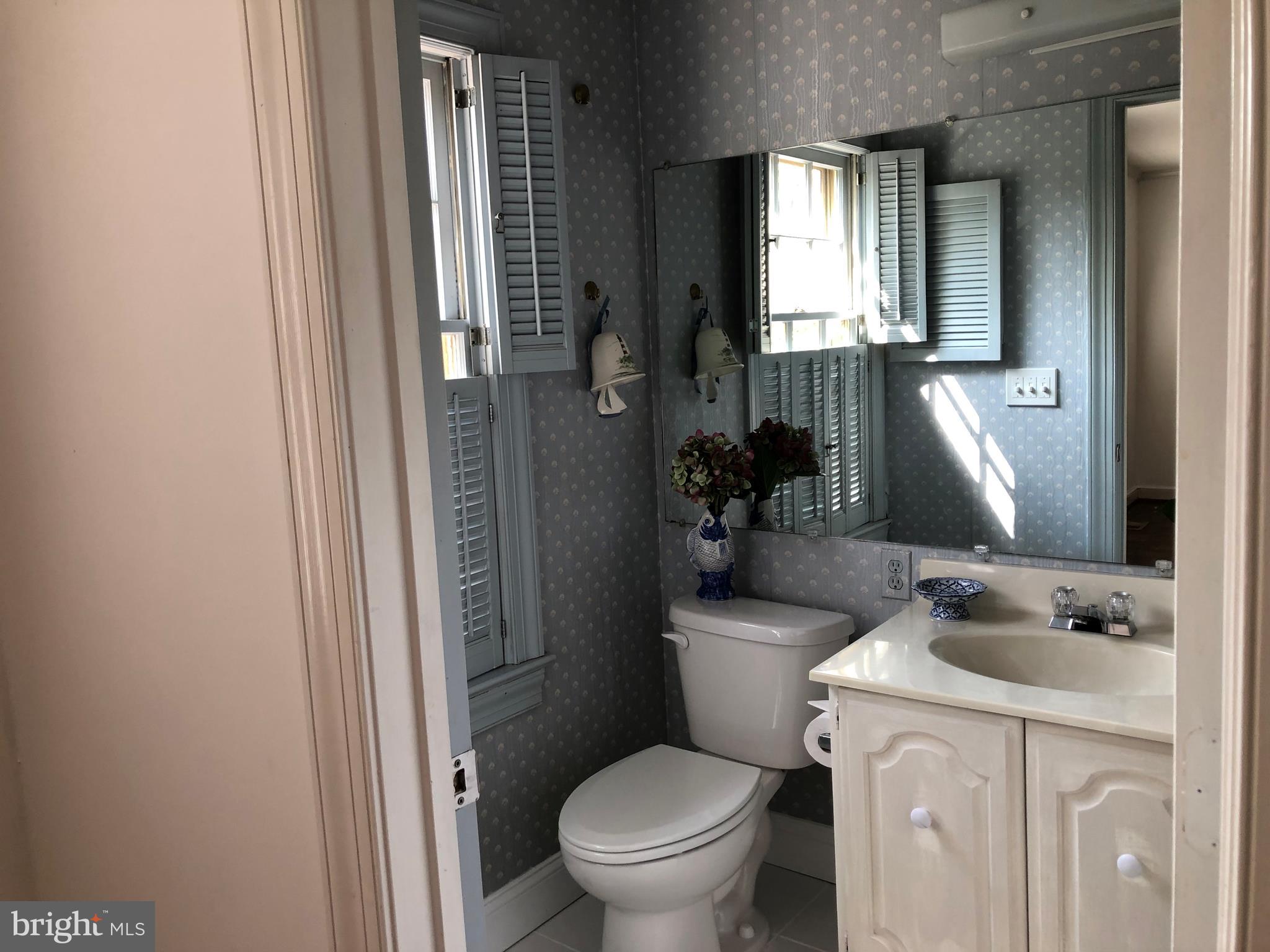 OLD TOWN ALEXANDRIA - Residential Lease