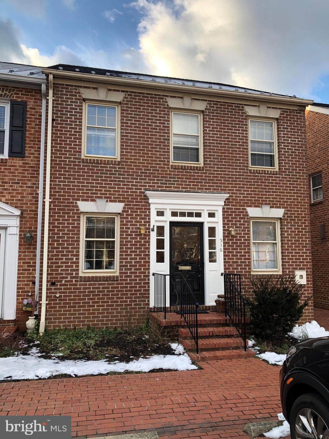 OLD TOWN ALEXANDRIA - Residential Lease