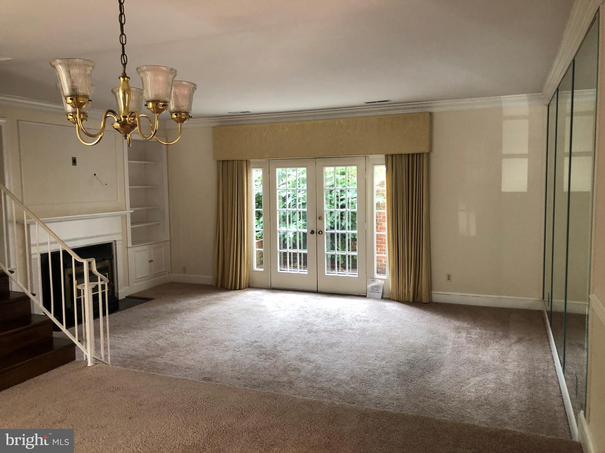 OLD TOWN ALEXANDRIA - Residential Lease