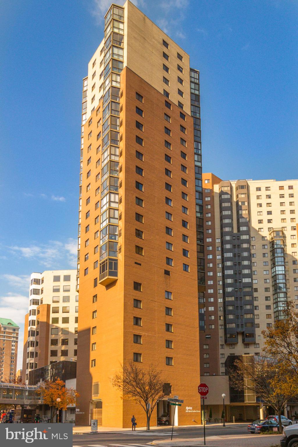 ALTA VISTA - Residential Lease