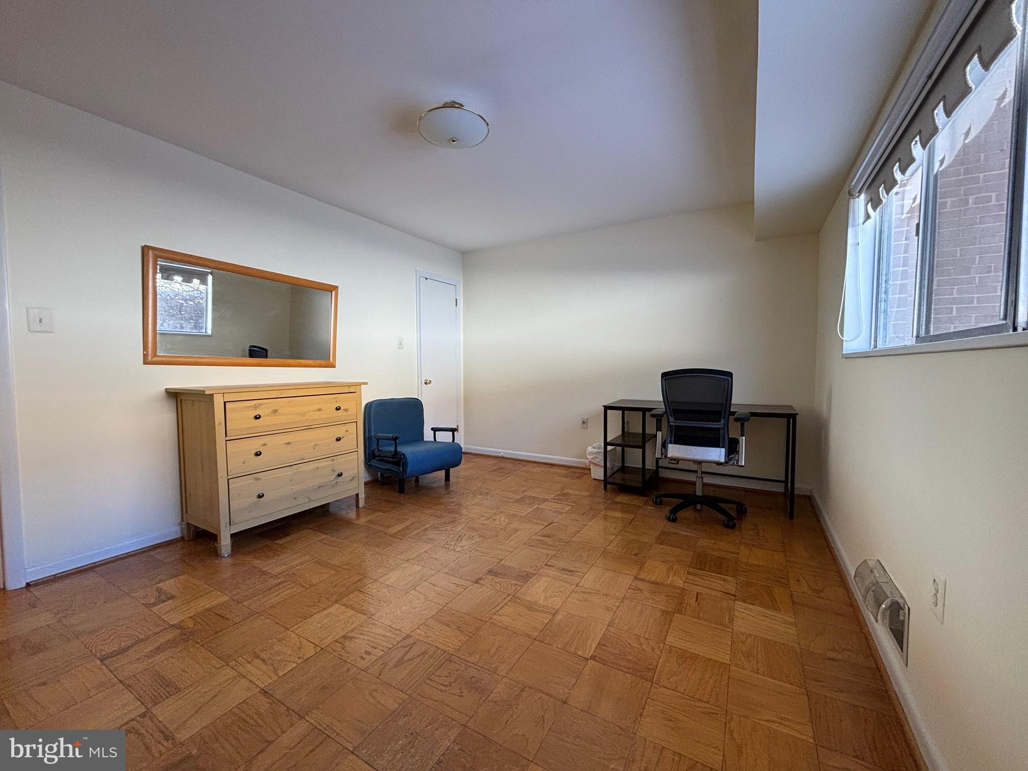 PARKSIDE CONDOMINIUMS - Residential Lease