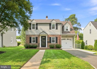 427 AVONDALE AVENUE HADDONFIELD NJ 08033