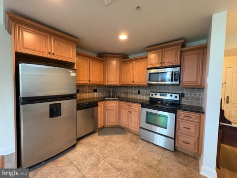 Condo For Sale - 100 Aura Road #208<br/> CLAYTON, NJ 08312