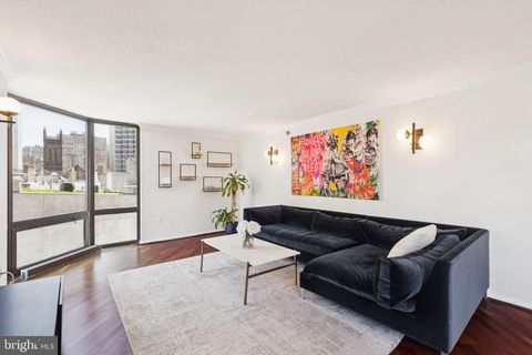 Photo of 2018 Walnut Street #7B, PHILADELPHIA, PA 19103 (MLS # PAPH2607506)