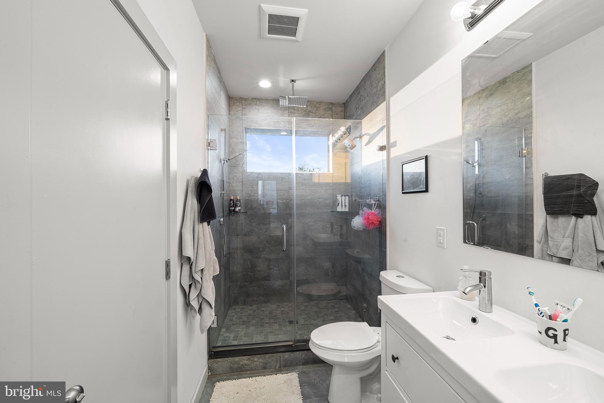 GRAYS FERRY - Residential Lease