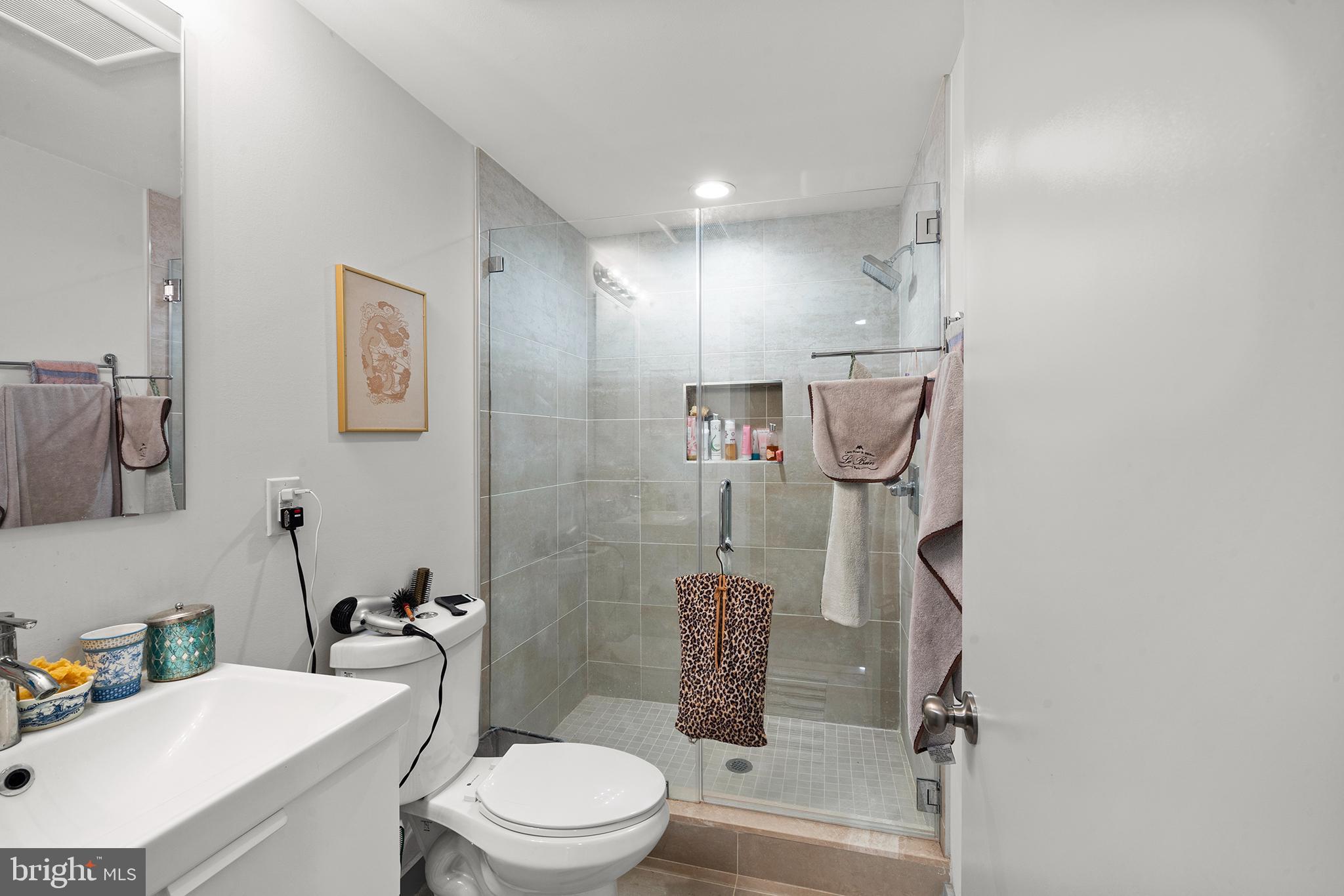 GRAYS FERRY - Residential Lease