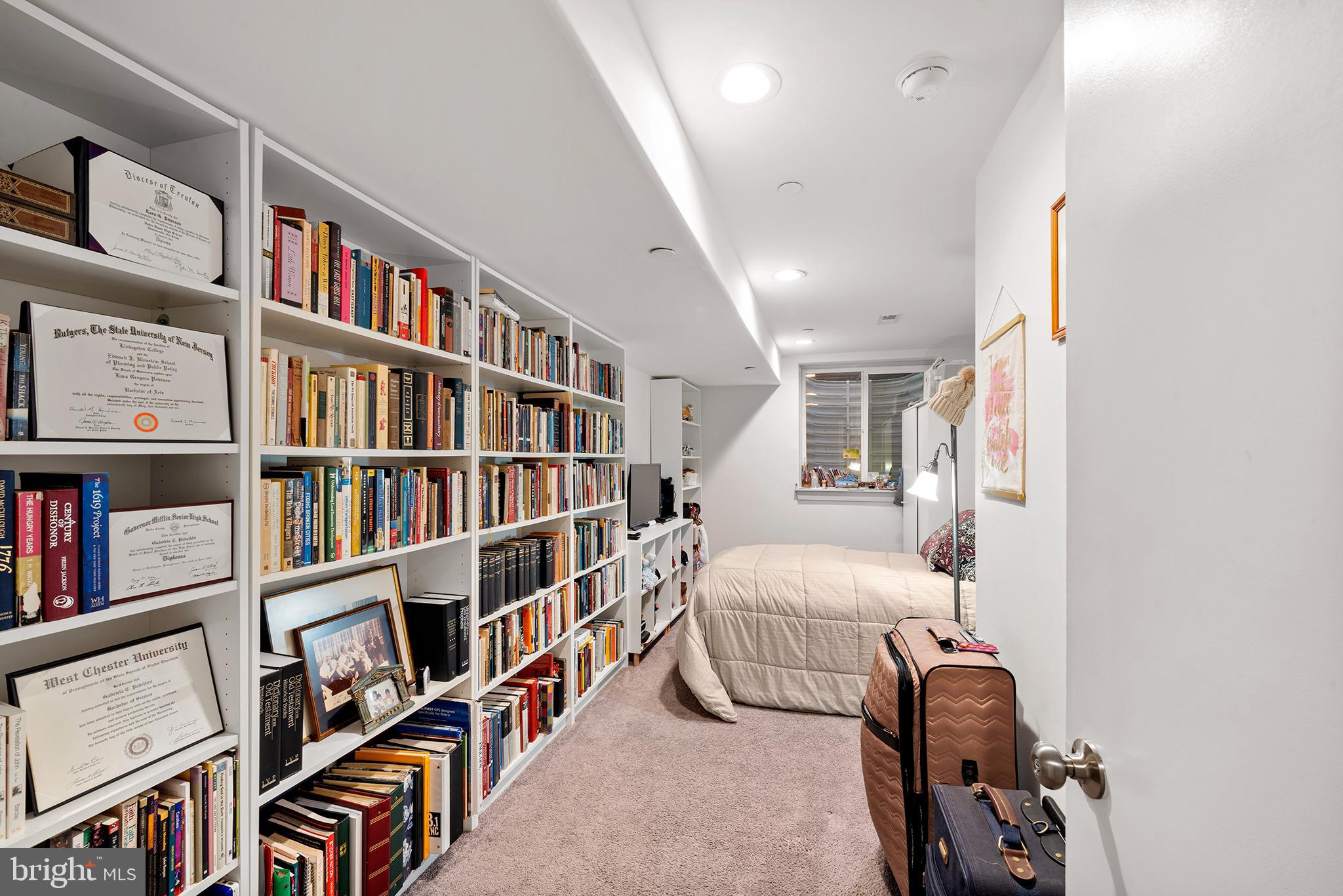 GRAYS FERRY - Residential Lease