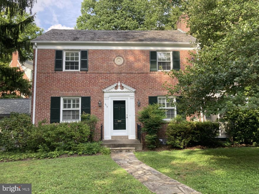 Move In Ready!This lovely 3 bedroom, 3.5 bath colonial has just been painted, floors refinished, carpet cleaned and ready to go. It sits on one of the prettiest streets in the Town of Chevy Chase. Other features include a private screened in porch, hardwood floors, wood burning fireplace, finished basement and a shared driveway with a one car garage. Close to Metro, Schools, Restaurants, Downtown Bethesda and Shopping.