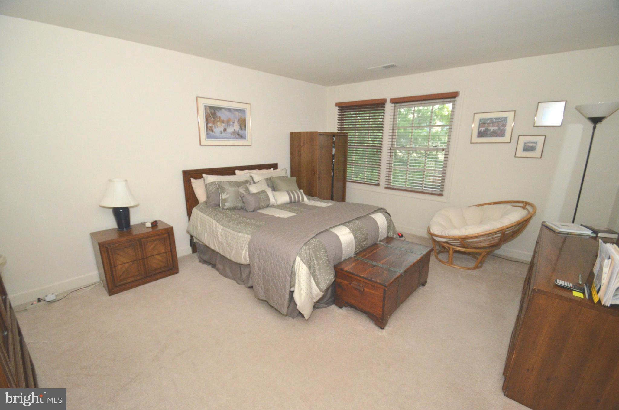 KINGSTOWNE - Residential Lease