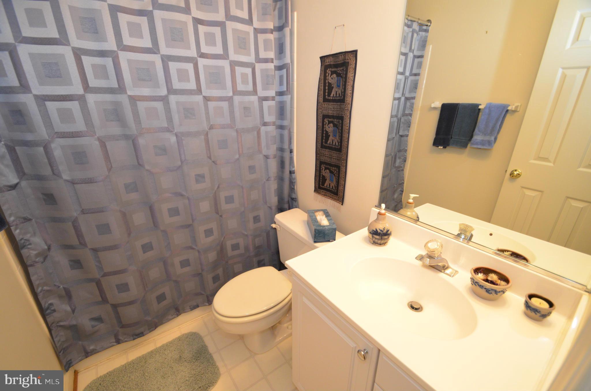 KINGSTOWNE - Residential Lease