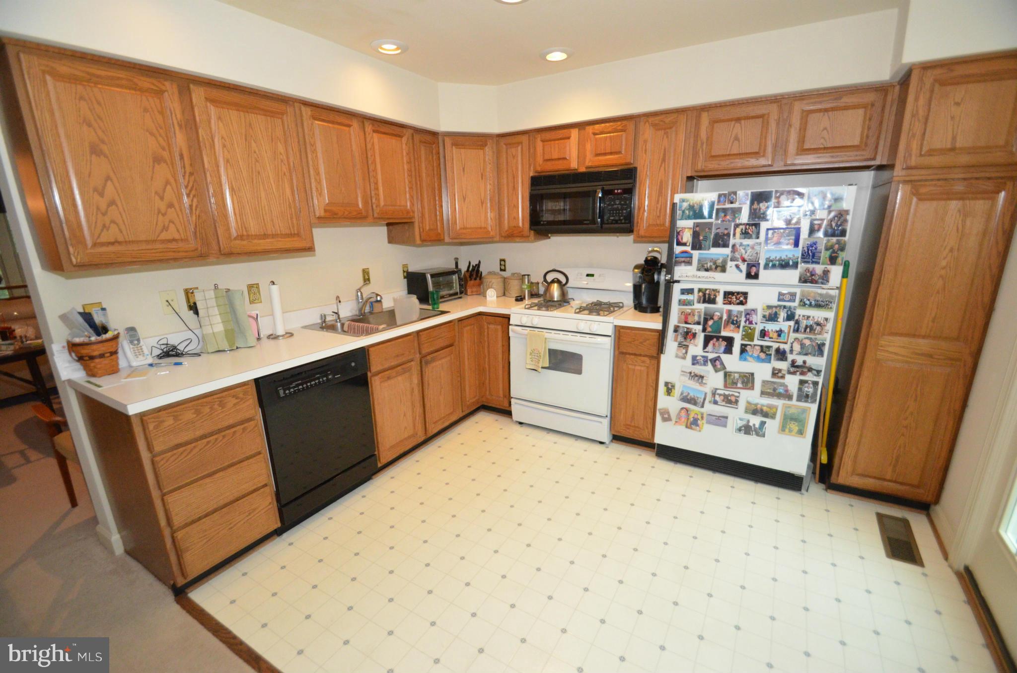 KINGSTOWNE - Residential Lease