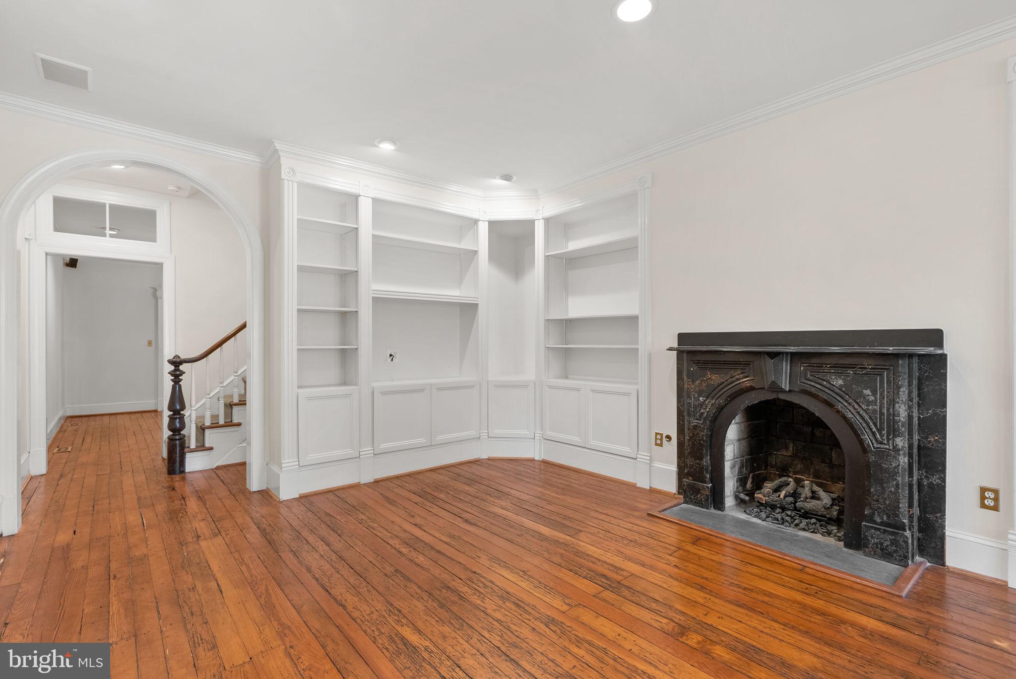 3042 P STREET NW