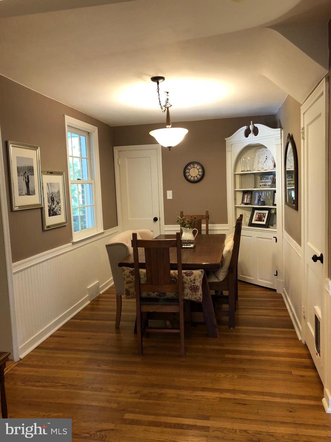 LARCHMONT - Residential Lease