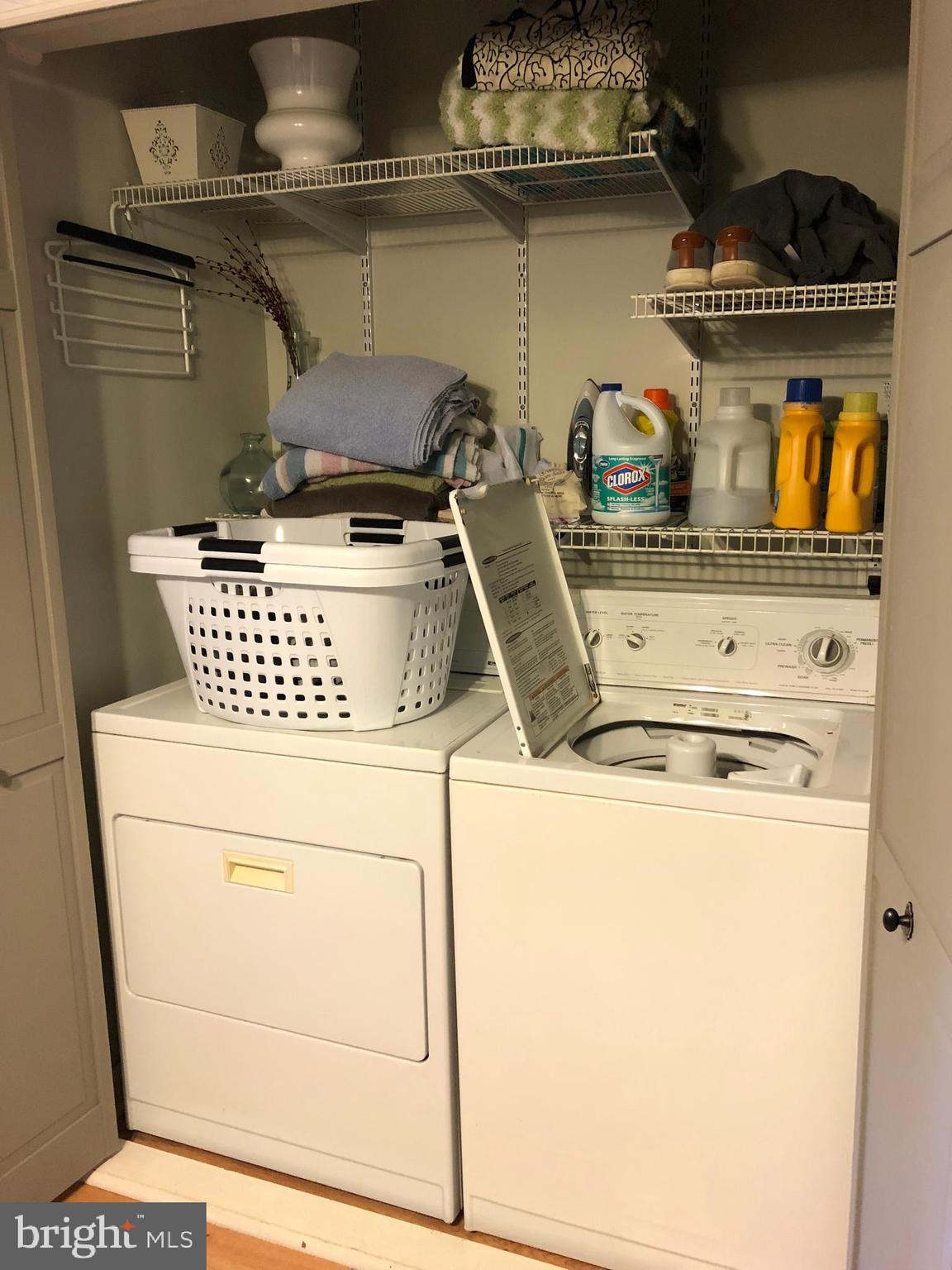 LARCHMONT - Residential Lease